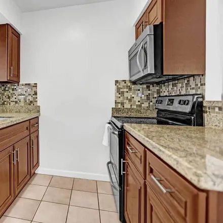 Rent this studio apartment on 340 Desoto Street