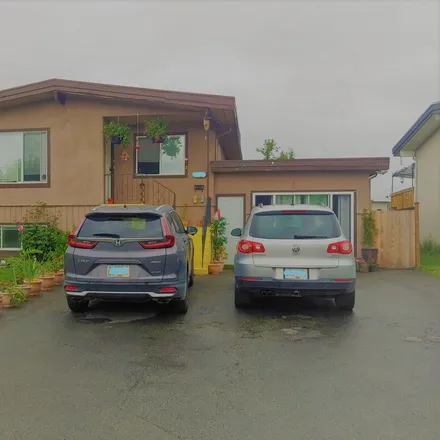 Image 2 - Chilliwack, Five Corners, BC, CA - House for rent