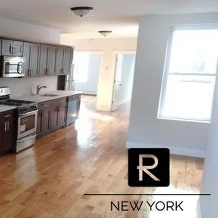 Image 1 - 495 Lincoln Avenue, New York, NY 11208, USA - House for rent