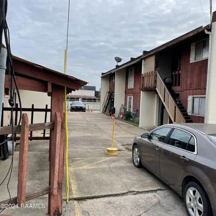 Buy this studio house on 1298 Promenade Delasalle in New Iberia, LA 70560