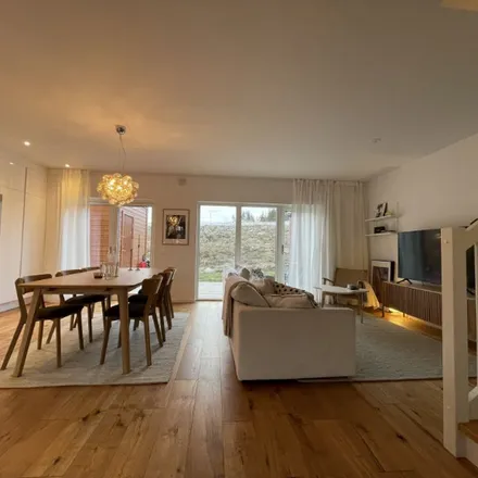 Rent this 4 bed apartment on Raoul Wallenberg förskola in Stadsängsgatan, 193 37 Sigtuna