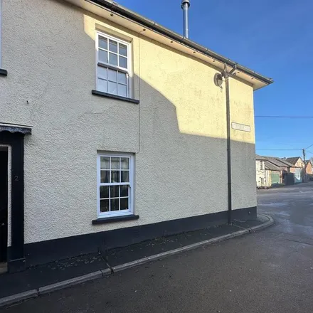 Rent this 3 bed house on Co-op Food in West Street, Witheridge