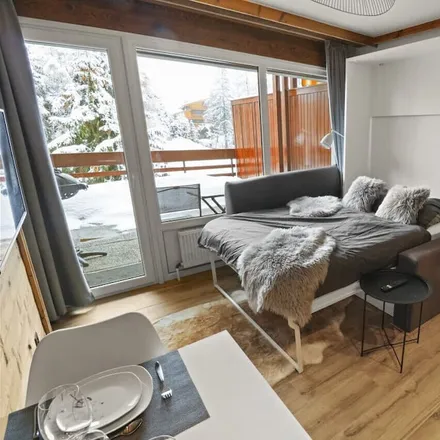 Image 9 - 3963 Montana, Switzerland - Apartment for rent