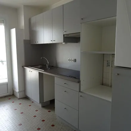 Rent this 4 bed apartment on 57 Rue Charles de Gaulle in 42300 Roanne, France
