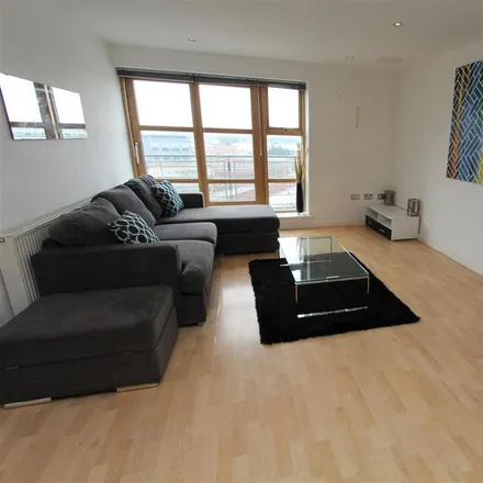 Rent this 2 bed apartment on Bowman Lane in Leeds, LS10 1HQ