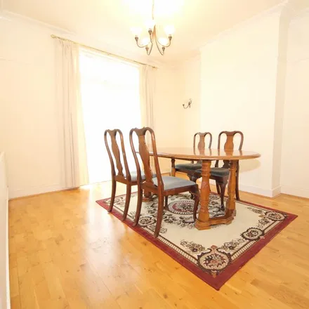 Image 5 - Firs Lane, London, N21 3HY, United Kingdom - Duplex for rent