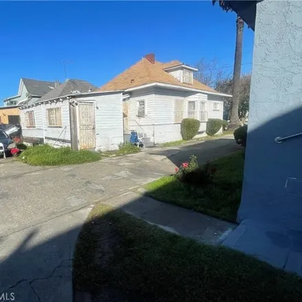 Image 5 - 1176 East 46th Street, Los Angeles, CA 90011, USA - House for sale