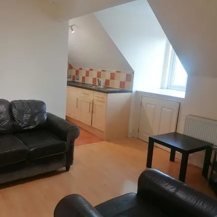 Rent this 1 bed apartment on Luton Dunstable Busway in Luton, LU1 1SQ