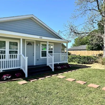 Buy this 3 bed house on 4140 Elmwood Street in Sunny Side, Houston