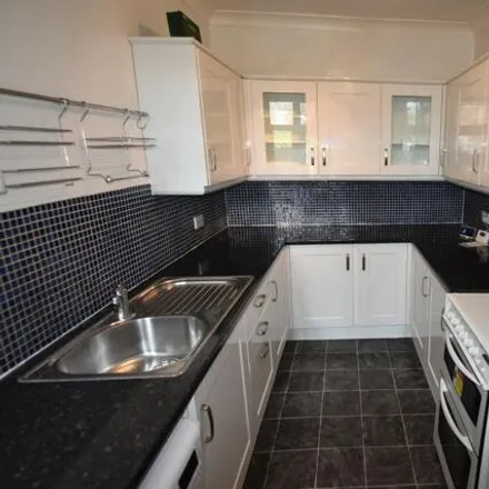 Image 2 - Belgravia Road, Portsmouth, PO2 0DX, United Kingdom - Townhouse for rent