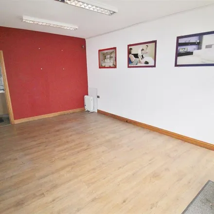 Image 3 - Hung Wan, New Street, Selby, YO8 4PT, United Kingdom - Apartment for rent