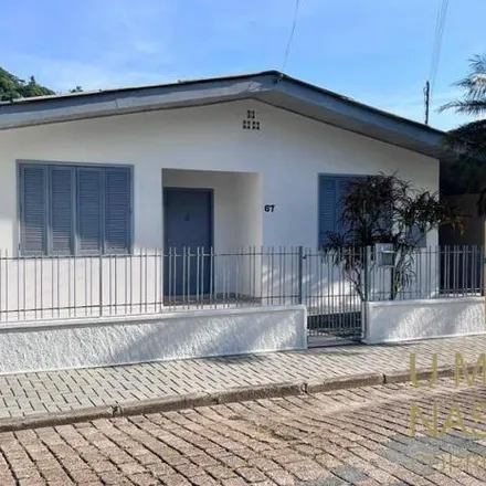 Rent this 3 bed house on Rua São Paulo 922 in Victor Konder, Blumenau - SC