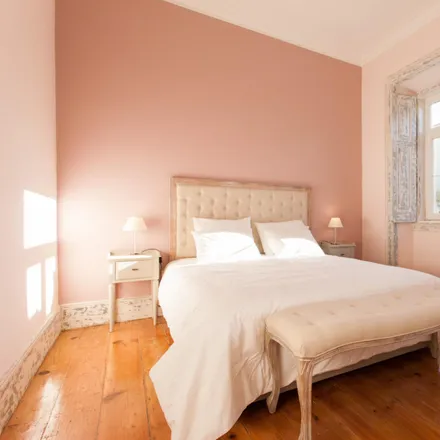 Rent this 1 bed apartment on Rua da Barroca 122 in 124, 126