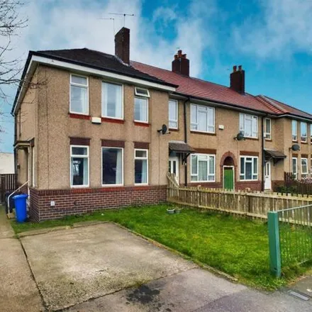 Buy this 3 bed townhouse on Sheffield Park Academy in Prince of Wales Road, Sheffield