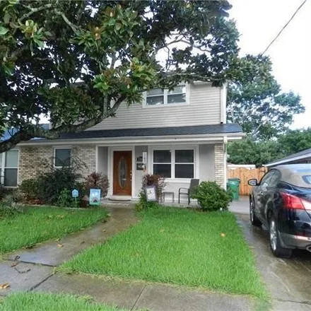 Rent this 3 bed house on 3303 Metairie Ct in Metairie, Louisiana