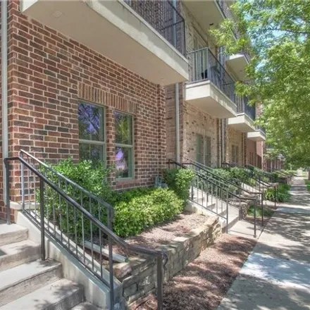 Rent this 3 bed condo on Texas Christian University in Wabash Avenue, Fort Worth