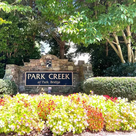 Image 2 - 440 Park Creek Drive, Alpharetta, GA 30005, USA - House for sale