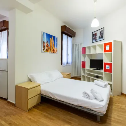 Image 7 - Via Galliera 32, 40121 Bologna BO, Italy - Apartment for rent