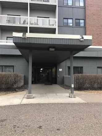 Buy this 1 bed condo on 238 West Irvine Avenue in Saint Paul, MN 55102