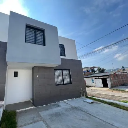 Buy this 3 bed house on Monumento a Vasco de Quiroga in Calle Ponce de León, 61600 Pátzcuaro