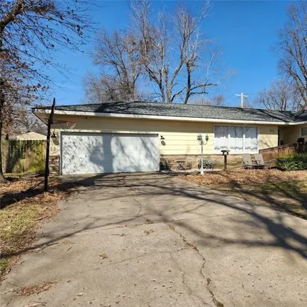 Buy this 4 bed house on 9865 Southeast 15th Street in Pryor Creek, OK 74361