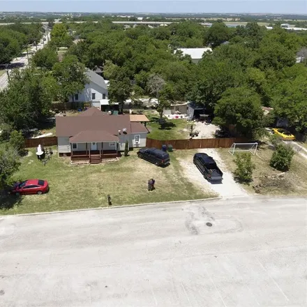 Buy this 3 bed house on 101 East Mulberry Street in Decatur, TX 76234