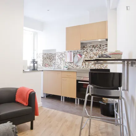 Rent this 1 bed apartment on Rua das Fontaínhas a São Lourenço in 1100-341 Lisbon, Portugal