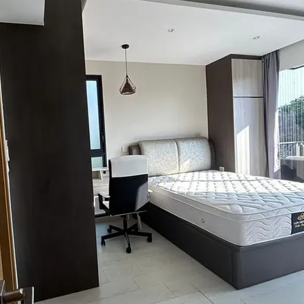 Rent this 1 bed room on 125 Westwood Avenue in The Woods, Singapore 648146