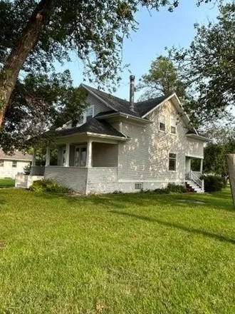 Image 2 - 113 West Ash Street, Parkston, SD 57366, USA - House for sale