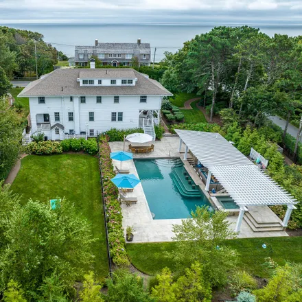 Buy this 7 bed house on 150 Sea View Avenue in Barnstable, Barnstable County