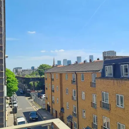 Image 6 - Kelday Heights, 2 Spencer Way, St. George in the East, London, E1 2PJ, United Kingdom - Apartment for sale
