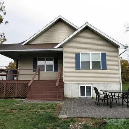 Buy this 4 bed house on 1461 Oak Street in Hamilton, Hancock County