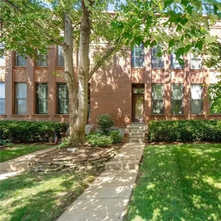 Image 1 - 36 North Boyle Avenue, St. Louis, MO 63108, USA - Townhouse for sale