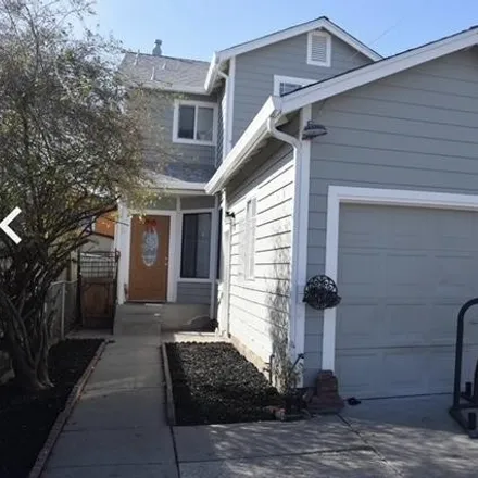 Buy this 4 bed house on 38 Duboce Street in Richmond, CA 94801
