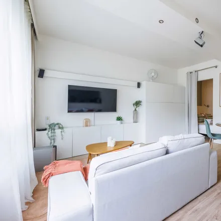 Rent this 1 bed apartment on 11 Rue de Berri in 75008 Paris, France