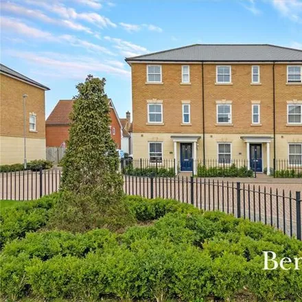 Image 1 - Snowberry Road, Great Dunmow, CM6 1YB, United Kingdom - Townhouse for sale