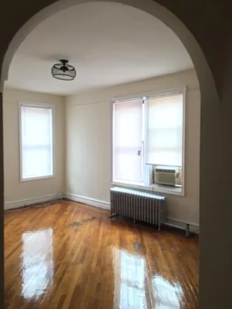 Image 4 - 43-33 48th St Unit 6j, New York, 11104 - Apartment for rent