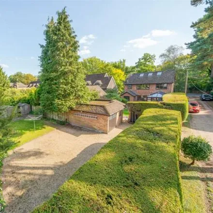 Buy this 5 bed house on 50 Nine Mile Ride in Finchampstead, RG40 4HZ