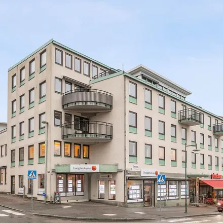 Rent this 2 bed apartment on Fastighetsbyrån in Plangatan, 441 30 Alingsås