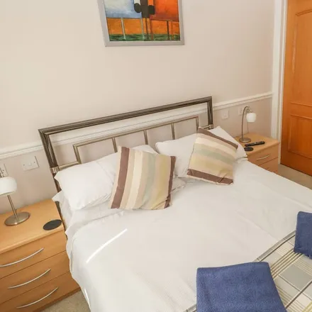 Rent this 3 bed apartment on Tenby in SA70 7DU, United Kingdom