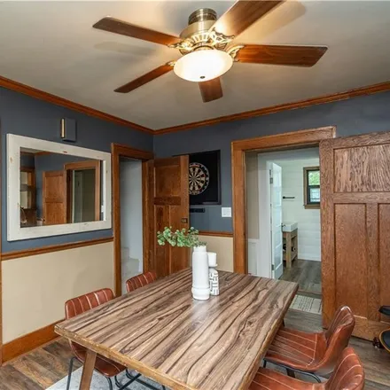 Image 4 - 3022 48th Place, Des Moines, IA 50310, USA - House for sale