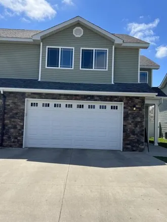 Buy this 3 bed townhouse on unnamed road in Minot, ND 58703