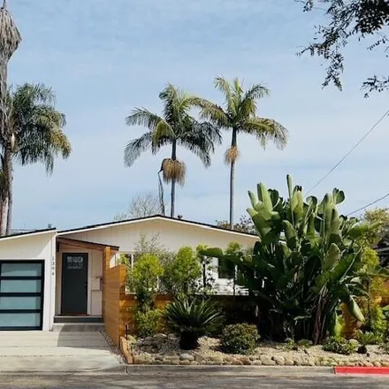 Rent this 3 bed house on 1394 Vallecito Road in Carpinteria, CA 93013