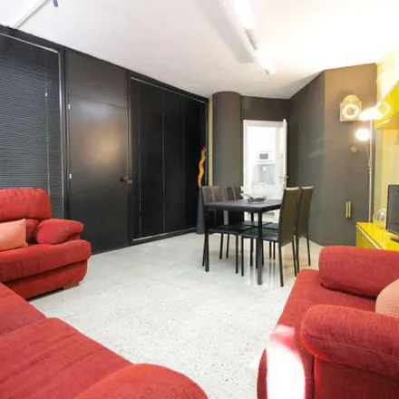Image 9 - Carrer d'Aragó, 517, 08013 Barcelona, Spain - Apartment for rent