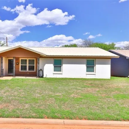 Buy this 3 bed house on 3180 Ivy Lane in Abilene, TX 79603