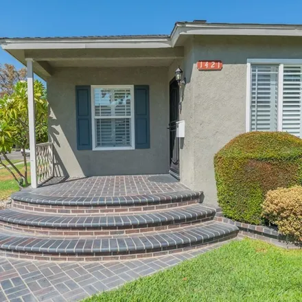 Image 4 - 1421 South Pearl Avenue, Compton, CA 90221, USA - House for sale