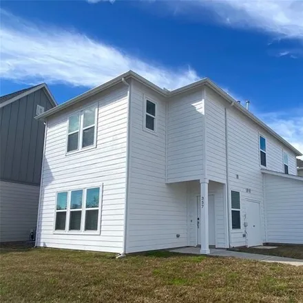 Rent this 4 bed house on 343 Huisache Street in Lake Jackson, TX 77566