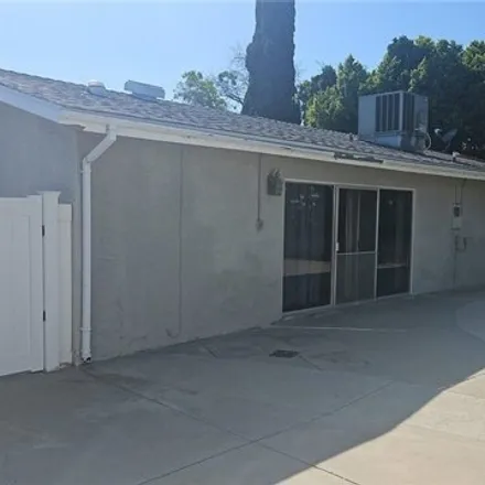 Image 3 - 9794 Geyser Avenue, Los Angeles, CA 91324, USA - House for sale