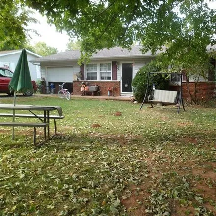 Buy this 3 bed house on 207 Columbia Street in Bonne Terre, MO 63628