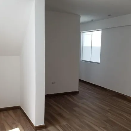 Buy this studio apartment on Jirón Las Dalias in Santiago de Surco, Lima Metropolitan Area 10853